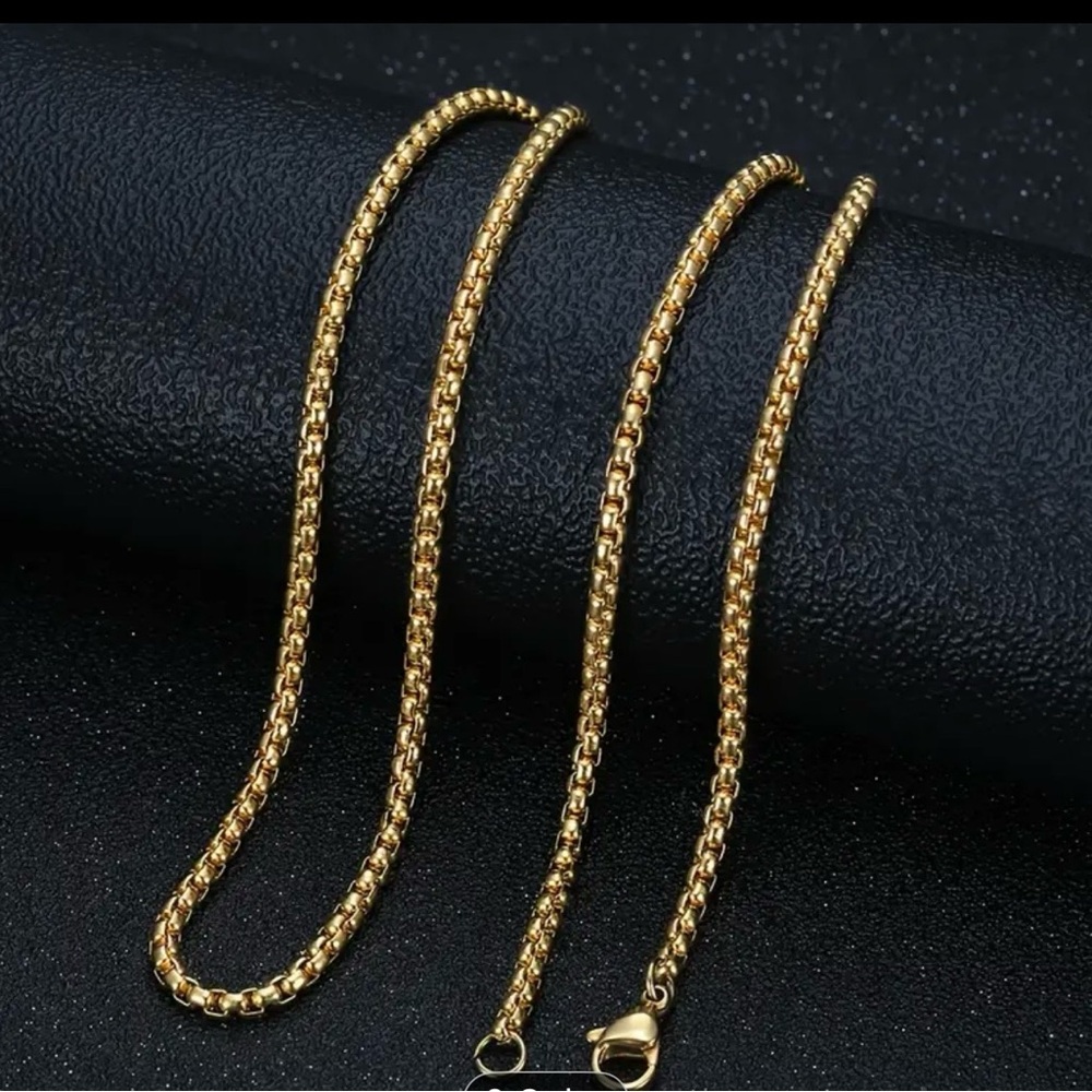 Gold or Silver Basketball Hoop Pendant - Picture 6 of 16